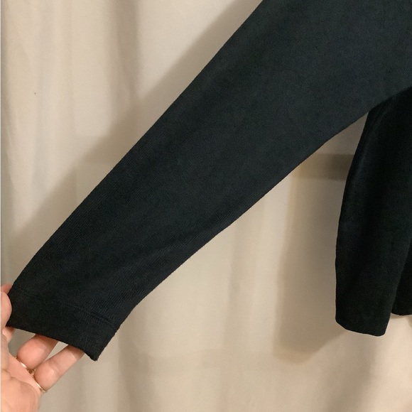 Uniqlo boxy fit mock neck sweater - Picture 3 of 9